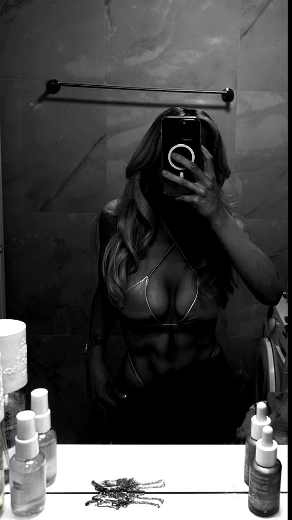 brynhildurgunnl snapchat image archive image