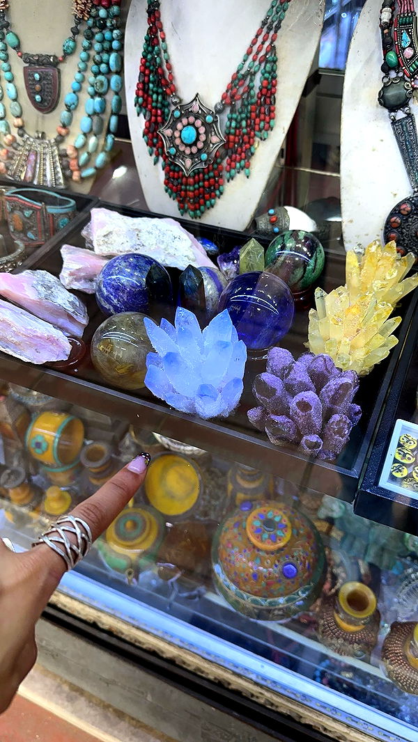 c.aitknight image ~ Altpins