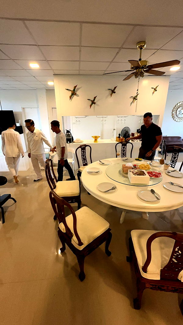 c.aitknight image ~ Altpins