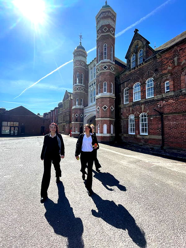 c.aitknight image ~ Altpins