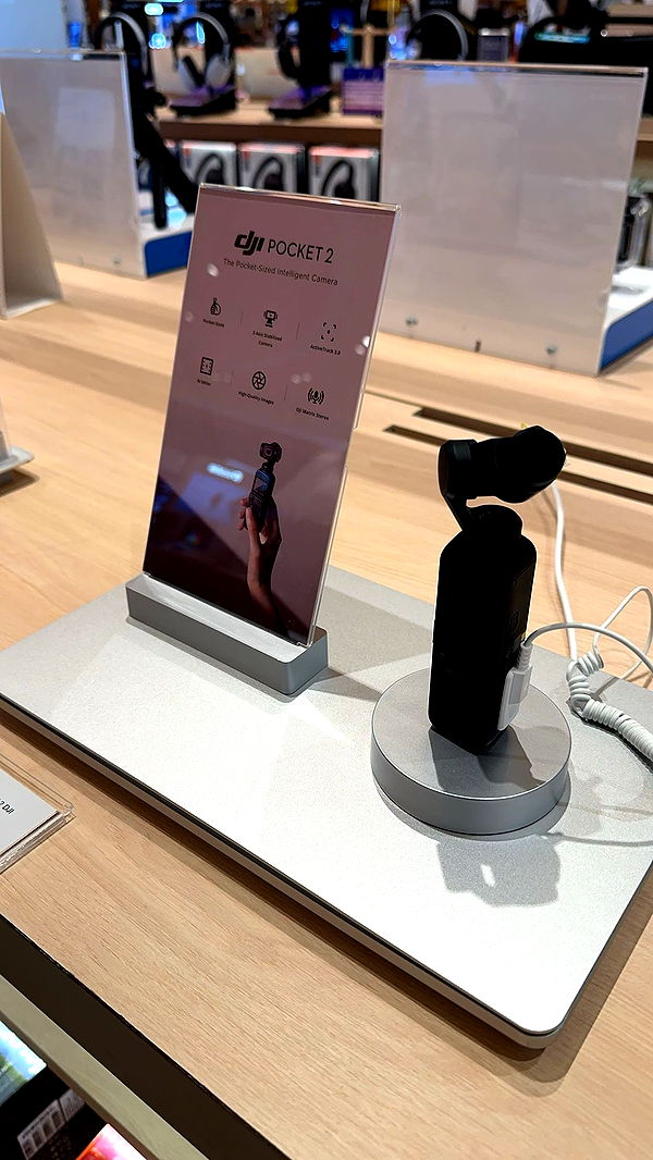 c.aitknight image ~ Altpins