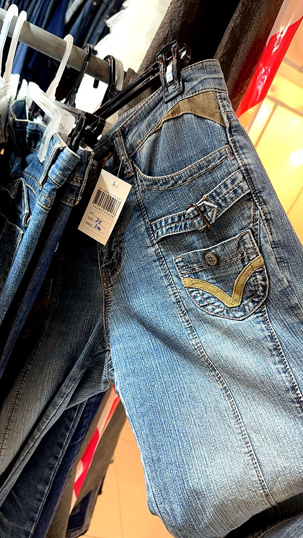 c.aitknight image ~ Altpins