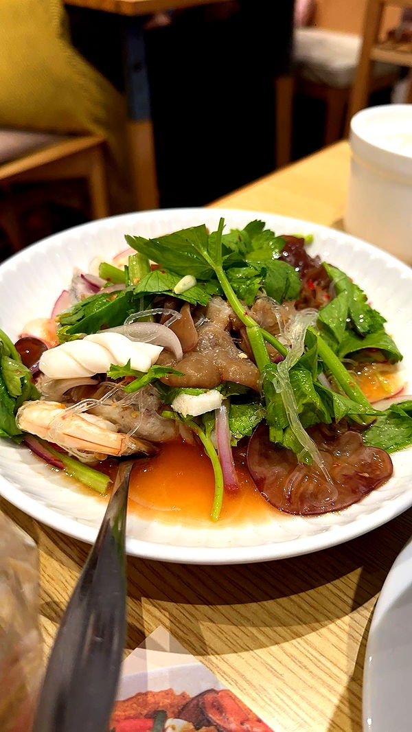 c.aitknight image ~ Altpins