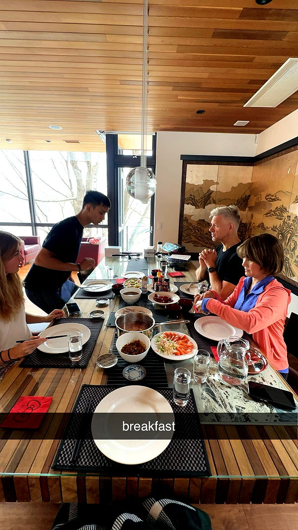 c.aitknight image ~ Altpins