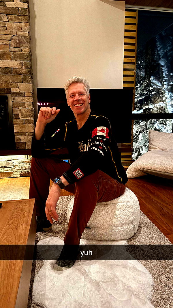 c.aitknight image ~ Altpins