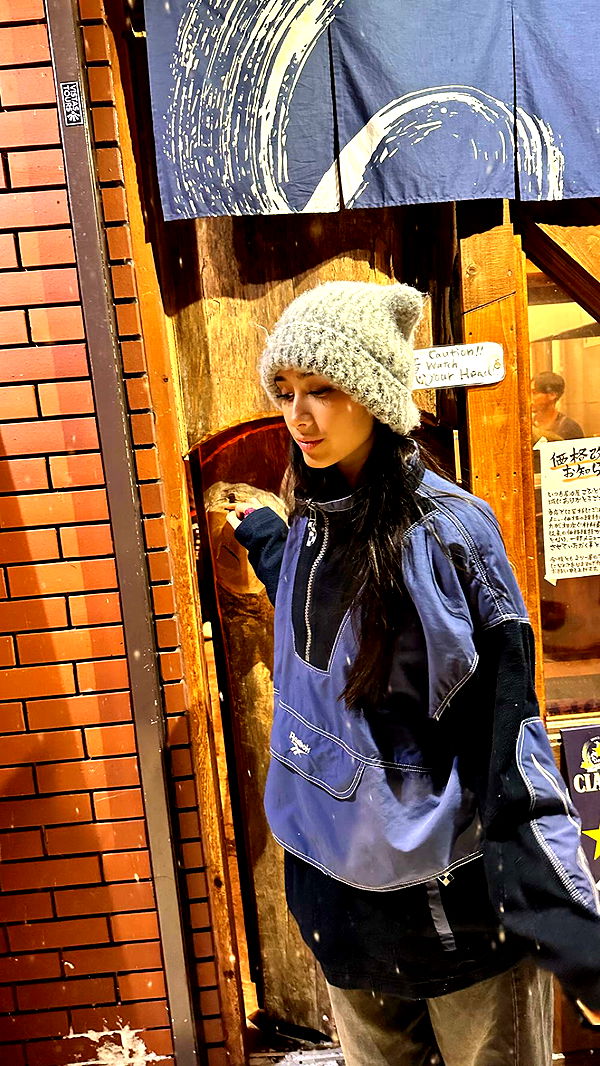 c.aitknight image ~ Altpins