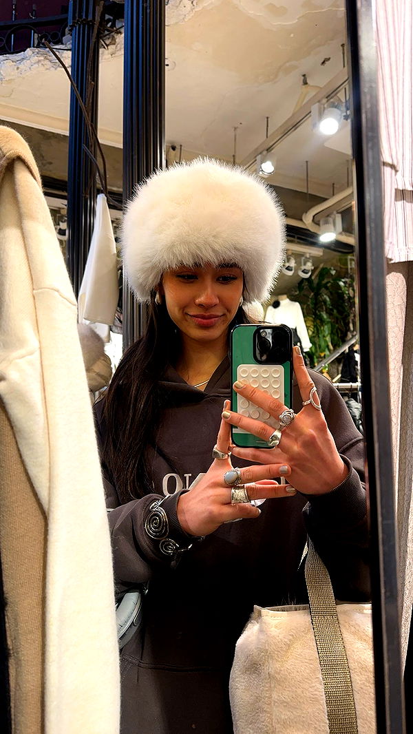 c.aitknight image ~ Altpins