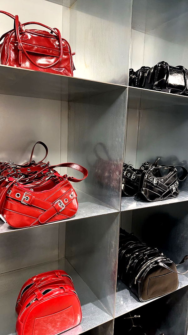 c.aitknight image ~ Altpins