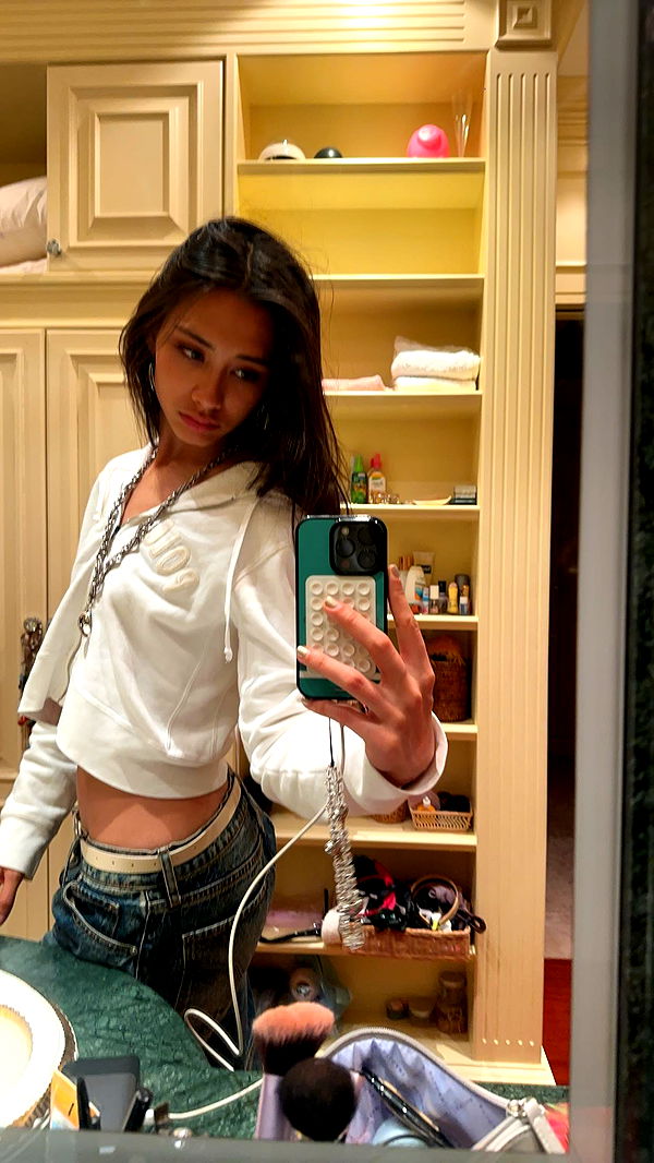 c.aitknight image ~ Altpins