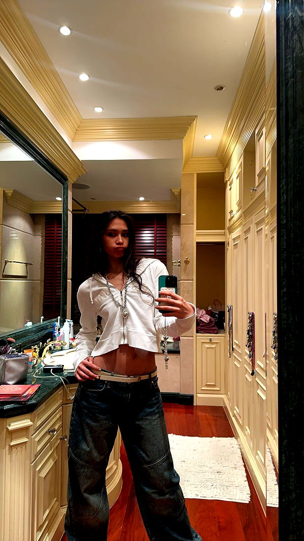 c.aitknight image ~ Altpins