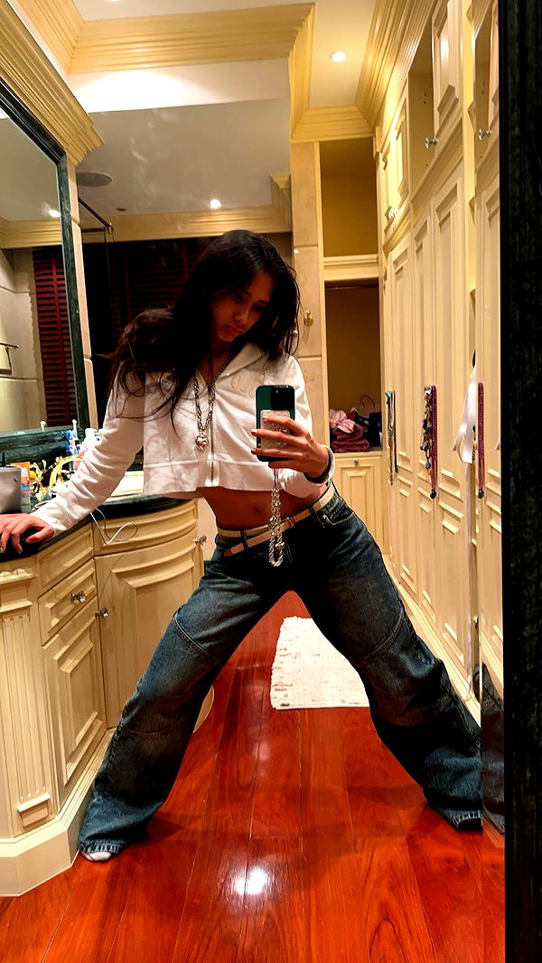 c.aitknight image ~ Altpins