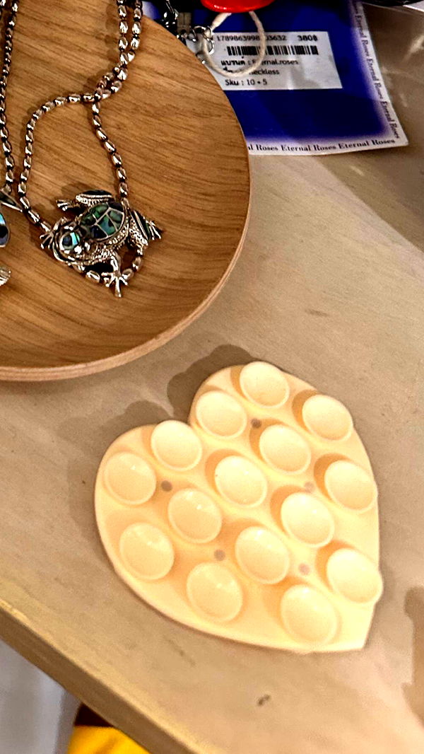 c.aitknight image ~ Altpins