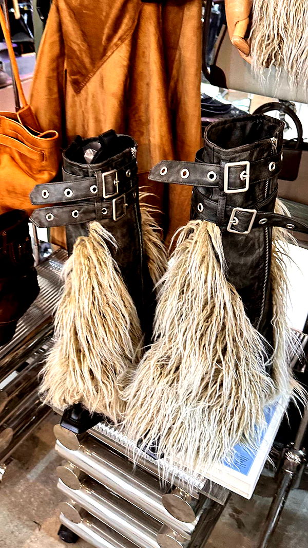 c.aitknight image ~ Altpins