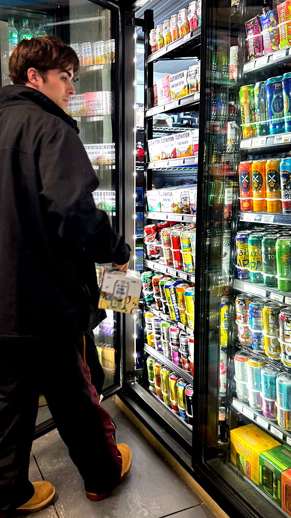 c.aitknight image ~ Altpins