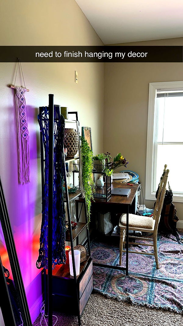 c.aitknight image ~ Altpins