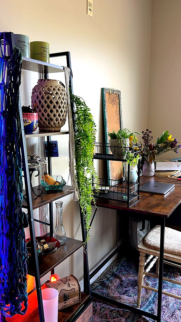 c.aitknight image ~ Altpins