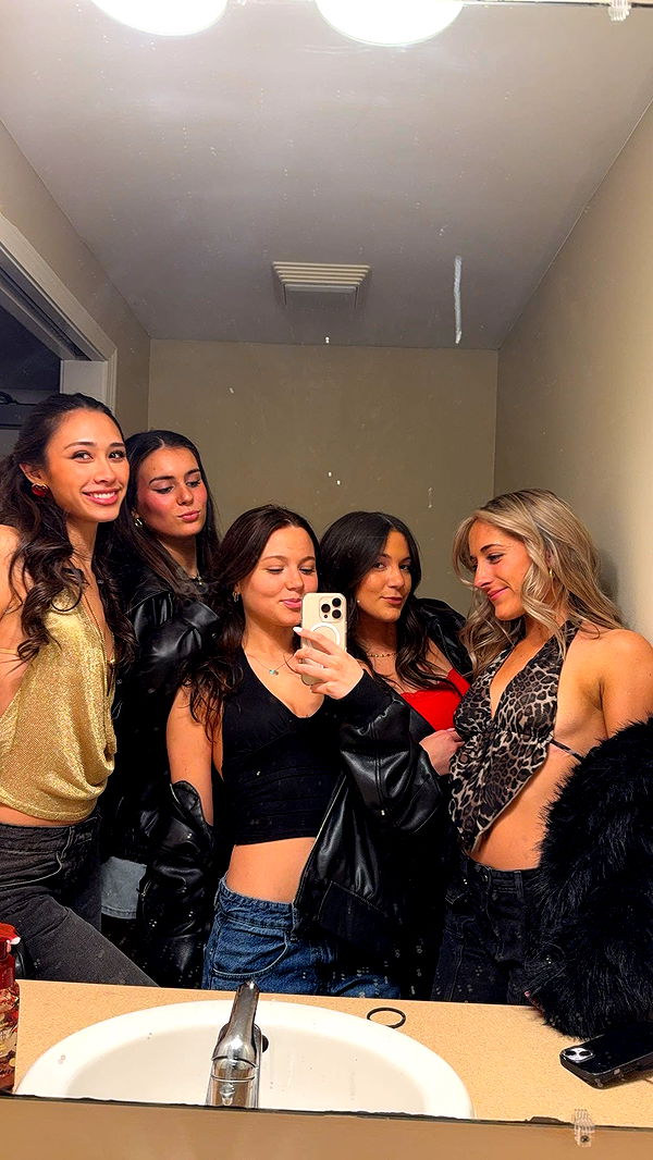 c.aitknight image ~ Altpins