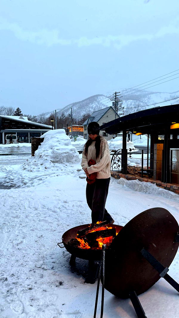 c.aitknight image ~ Altpins