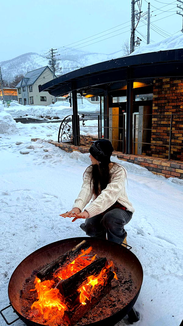 c.aitknight image ~ Altpins