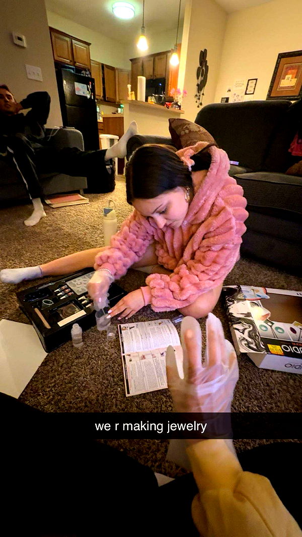 c.aitknight image ~ Altpins