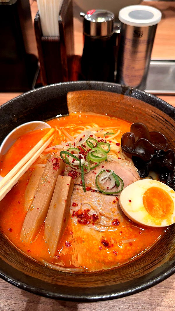 c.aitknight image ~ Altpins