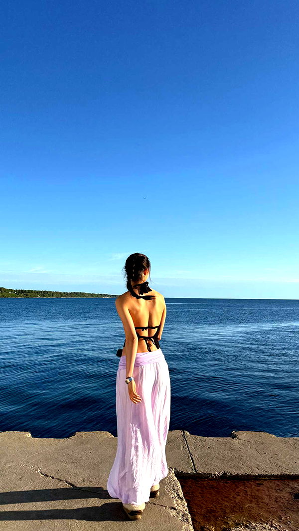 c.aitknight image ~ Altpins