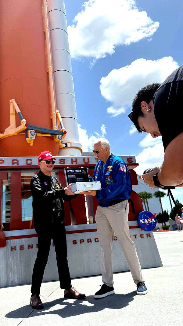 c.aitknight image ~ Altpins