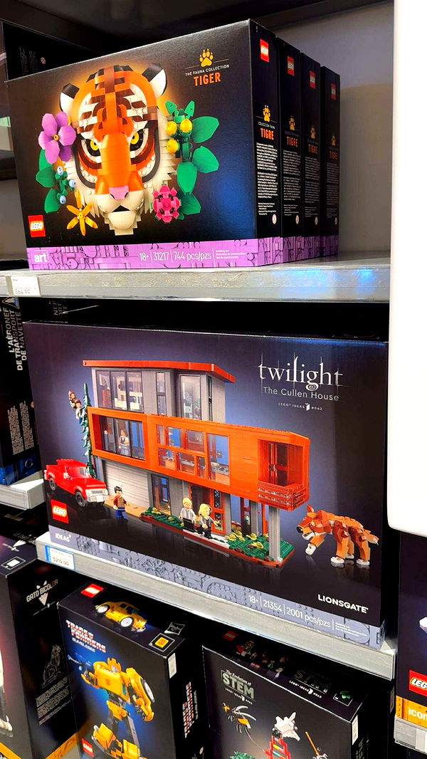 c.aitknight image ~ Altpins