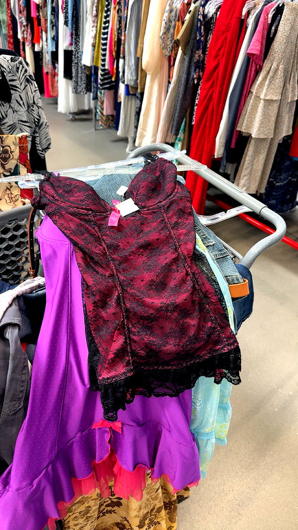 c.aitknight image ~ Altpins