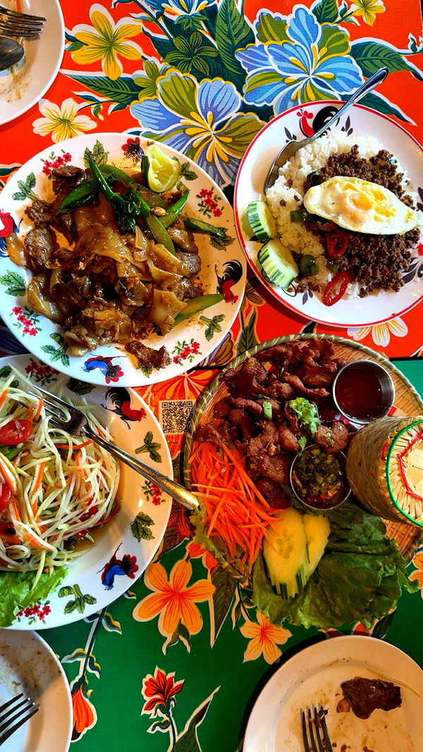 c.aitknight image ~ Altpins