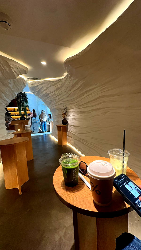 c.aitknight image ~ Altpins