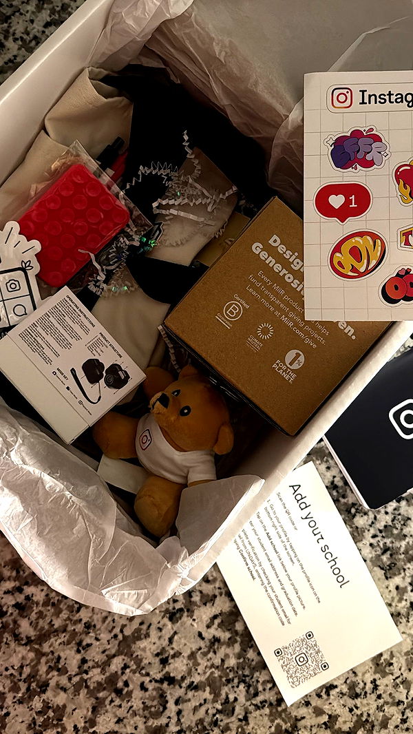 c.aitknight image ~ Altpins