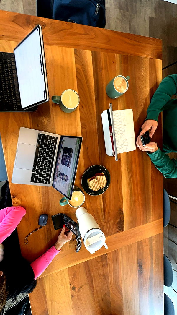 c.aitknight image ~ Altpins