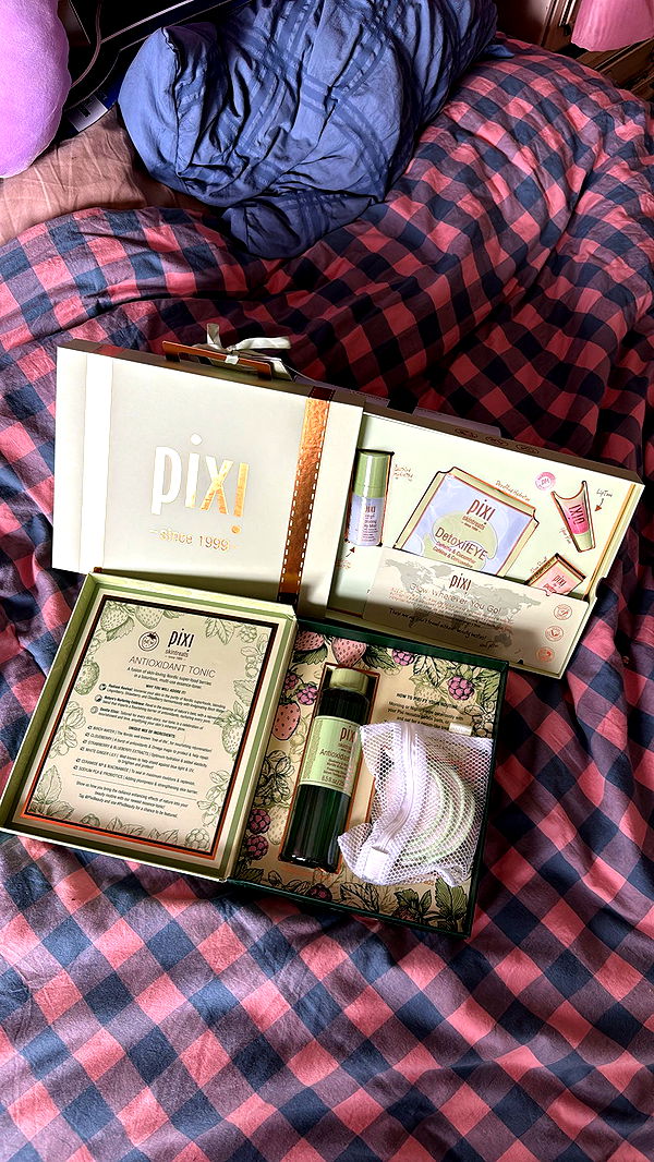 c.aitknight image ~ Altpins