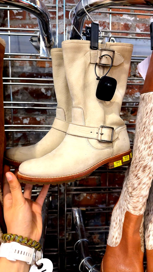 c.aitknight image ~ Altpins