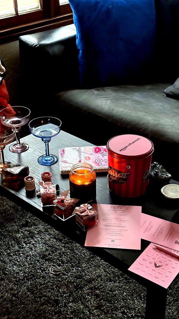 c.aitknight image ~ Altpins