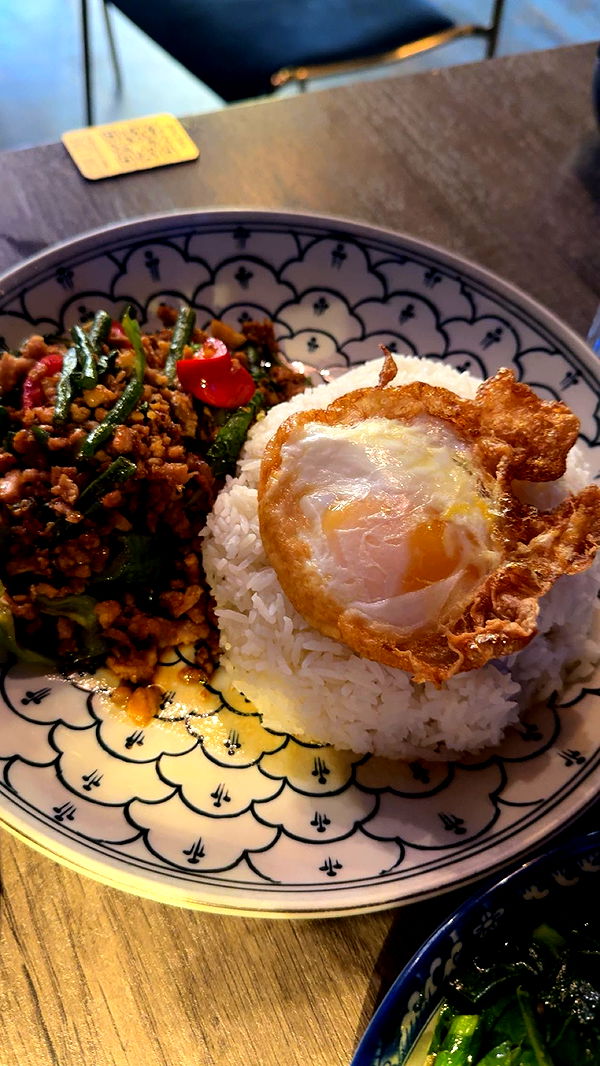 c.aitknight image ~ Altpins