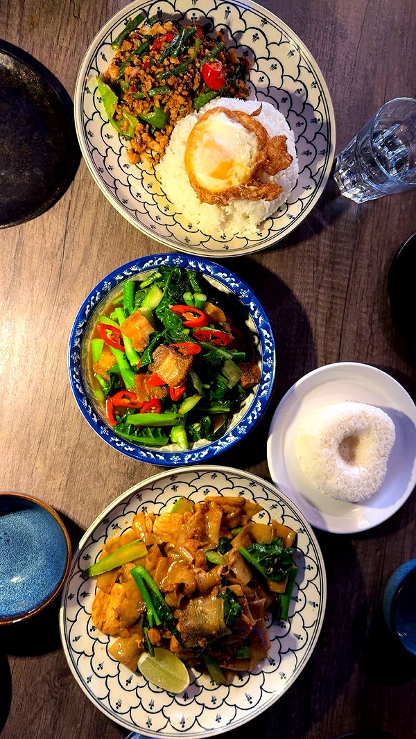 c.aitknight image ~ Altpins