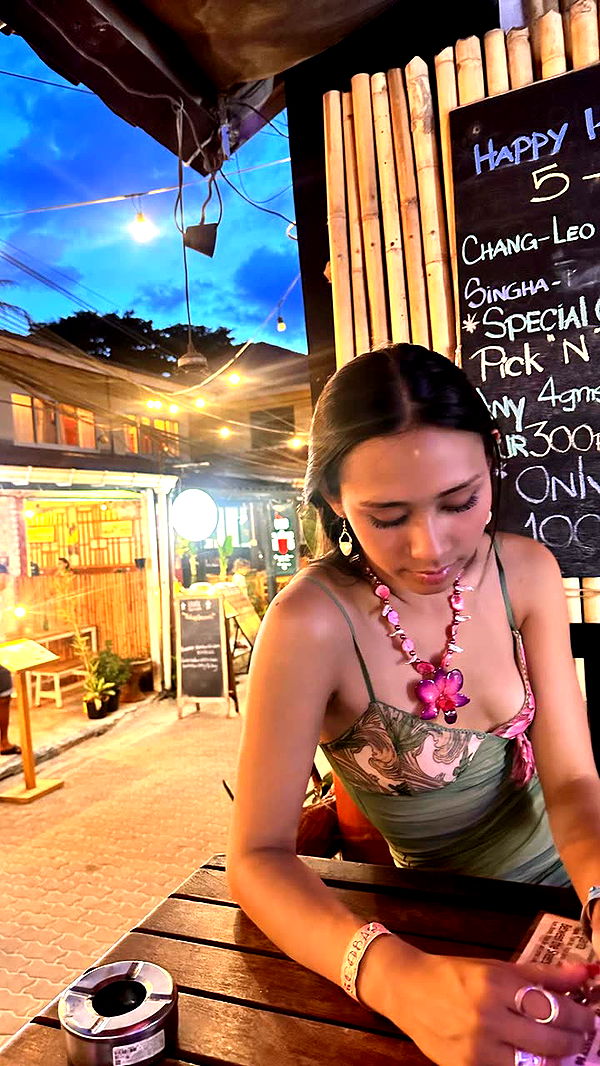 c.aitknight image ~ Altpins