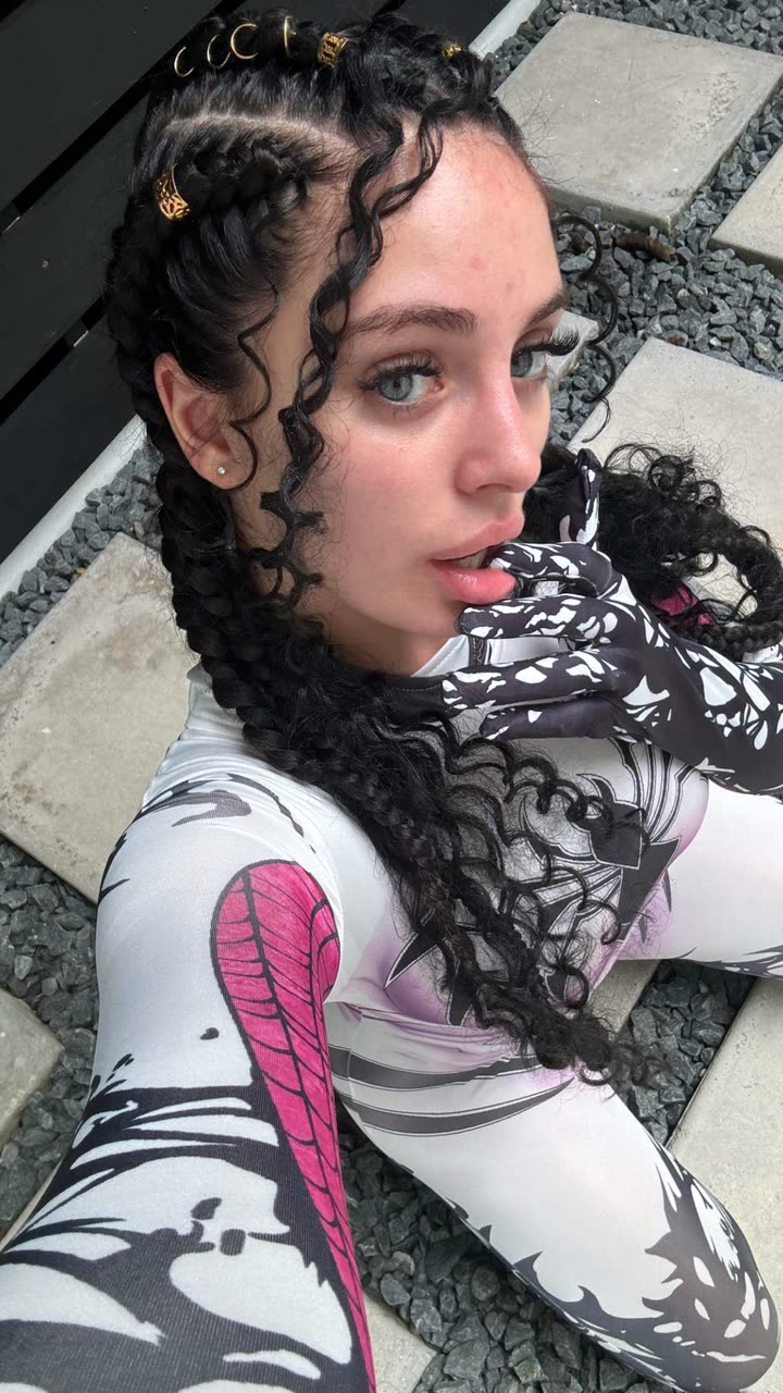 camilla_classy snapchat image archive image