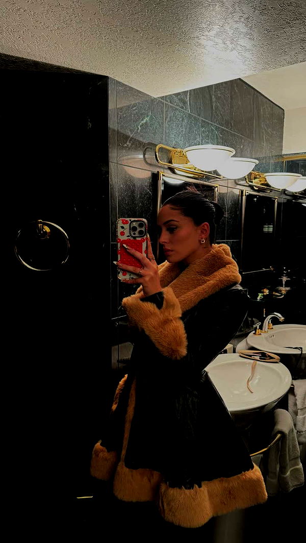 camilla_classy image ~ Altpins