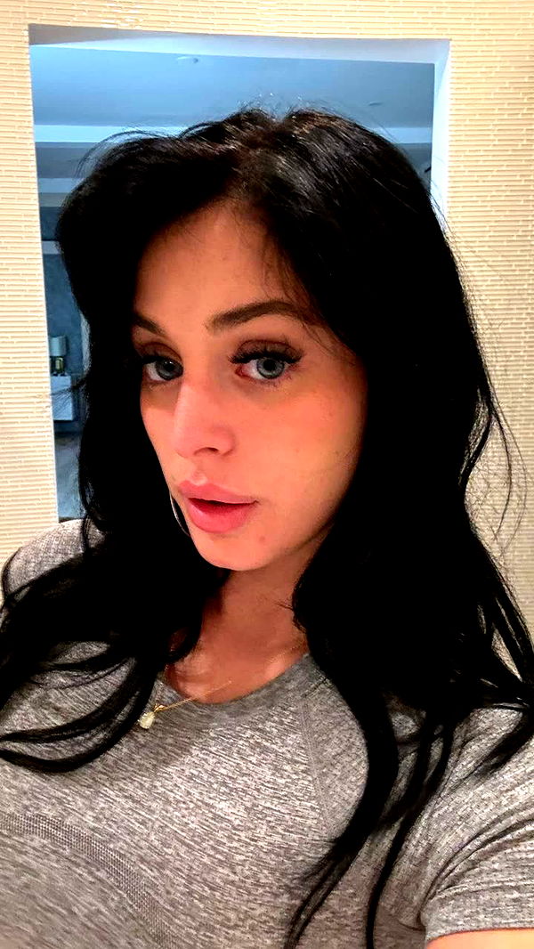 camilla_classy image ~ Altpins