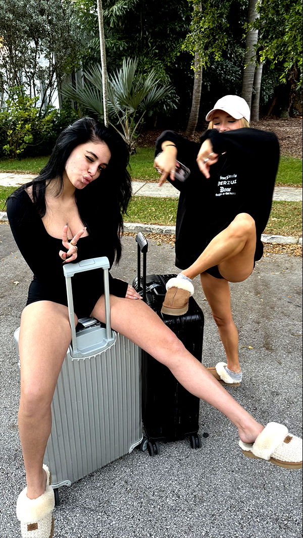 camilla_classy image ~ Altpins