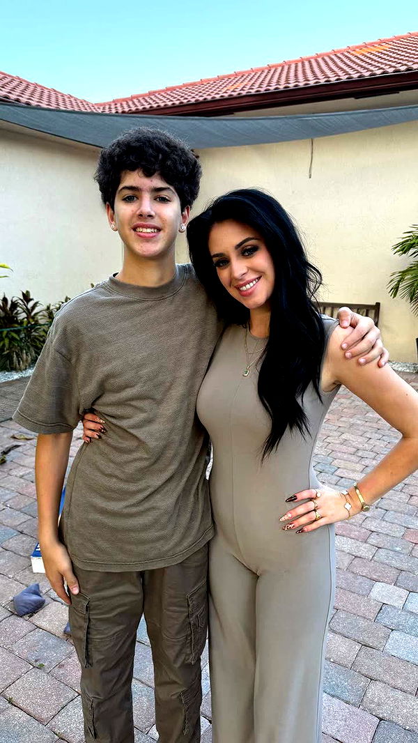 camilla_classy image ~ Altpins