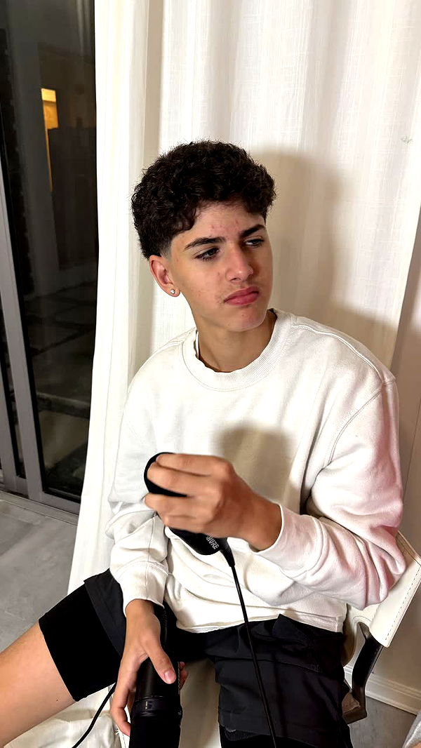 camilla_classy image ~ Altpins