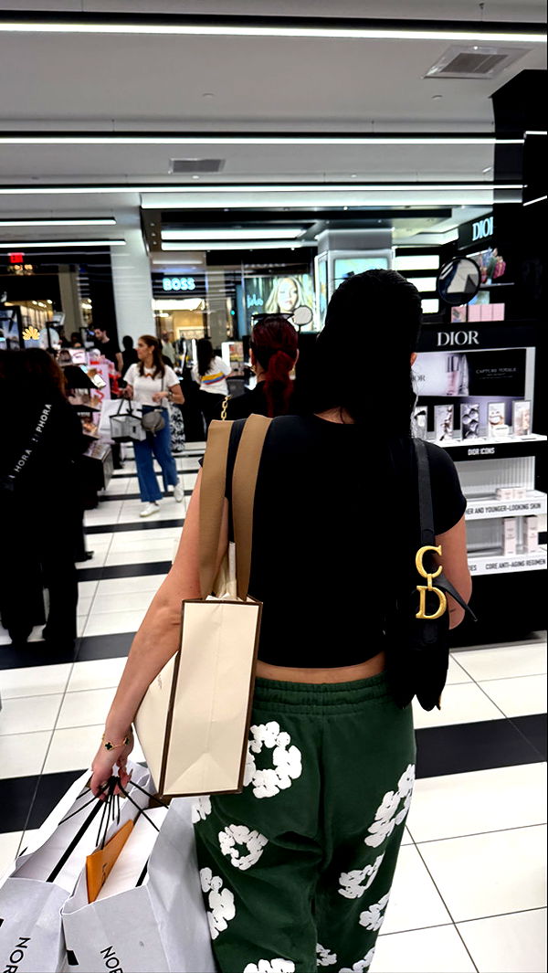 camilla_classy image ~ Altpins