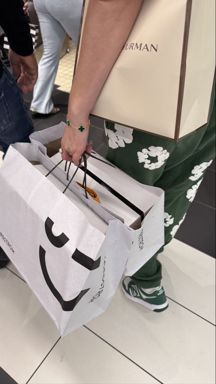 camilla_classy snapchat image archive image