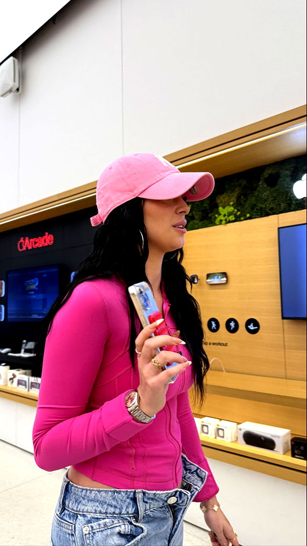 camilla_classy image ~ Altpins