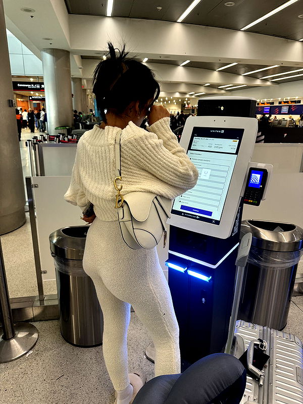 camilla_classy image ~ Altpins