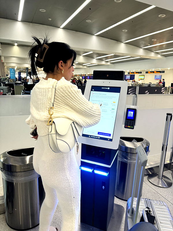 camilla_classy image ~ Altpins